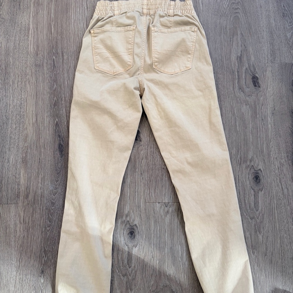 American Eagle Outfitters Light Khaki Chinos - Picture 3 of 4